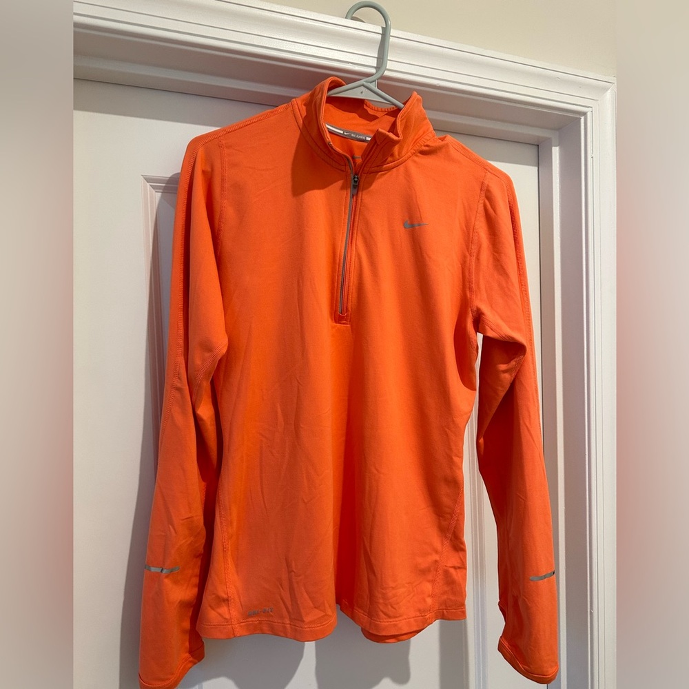 NWOT Nike Long Sleeve